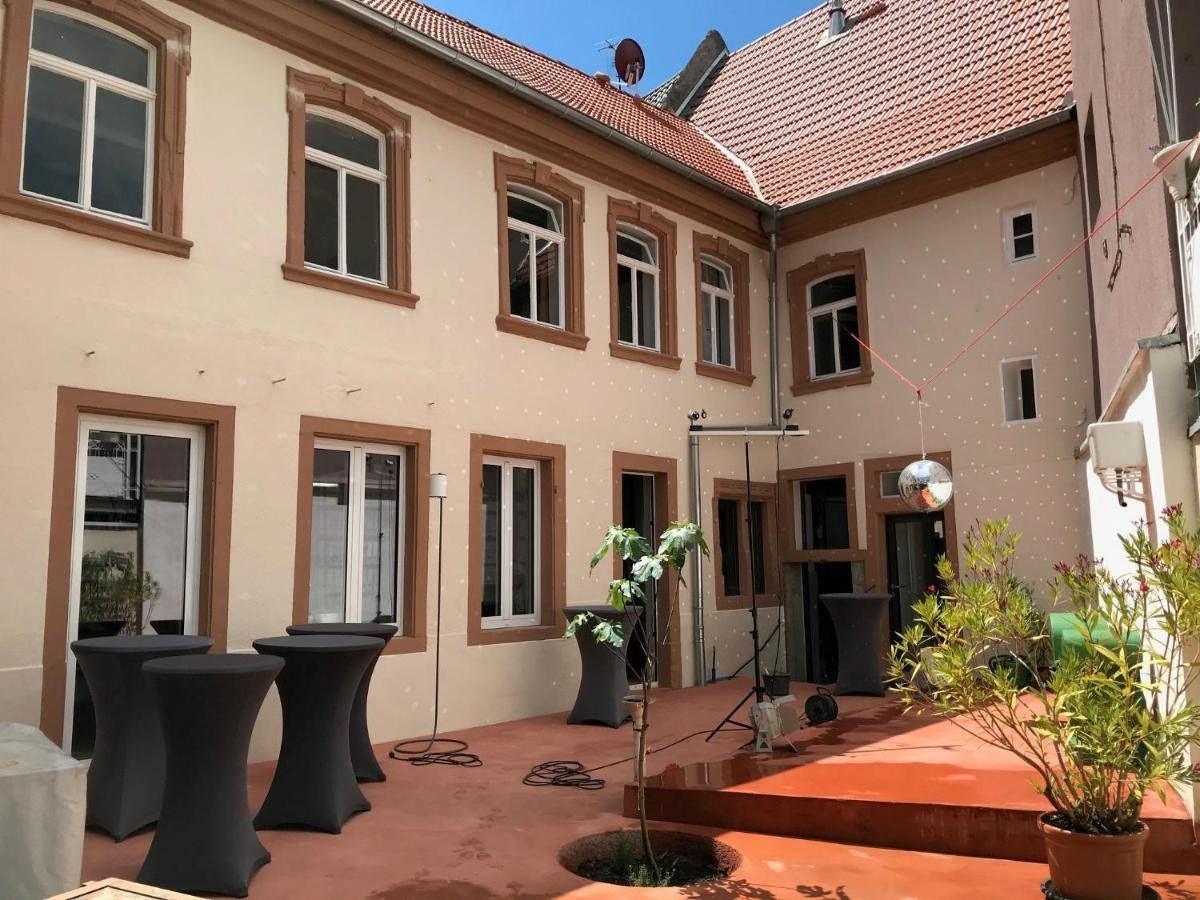 Boutique-Ferienwohnung Im Alten Weinhaus Moser Grünstadt Kültér fotó